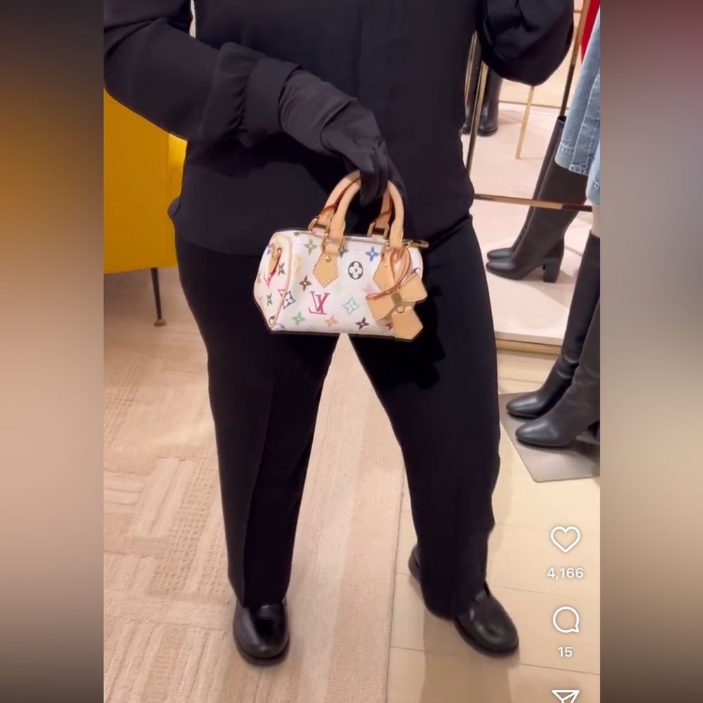 Louis Vuitton White Mini Bag with Iconic Monogram - Picture 6 of 12